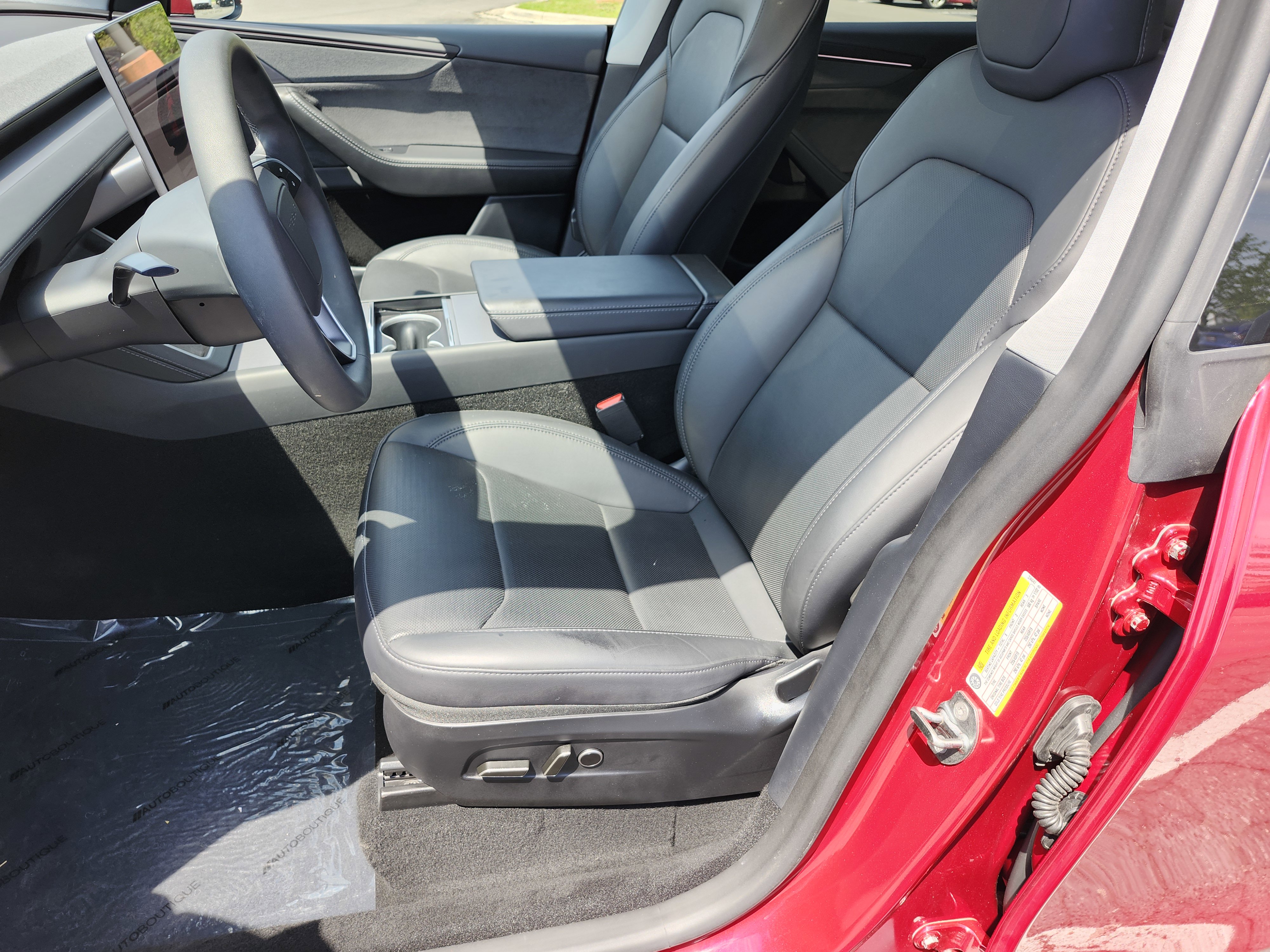 2026 Tesla Model Y AWD