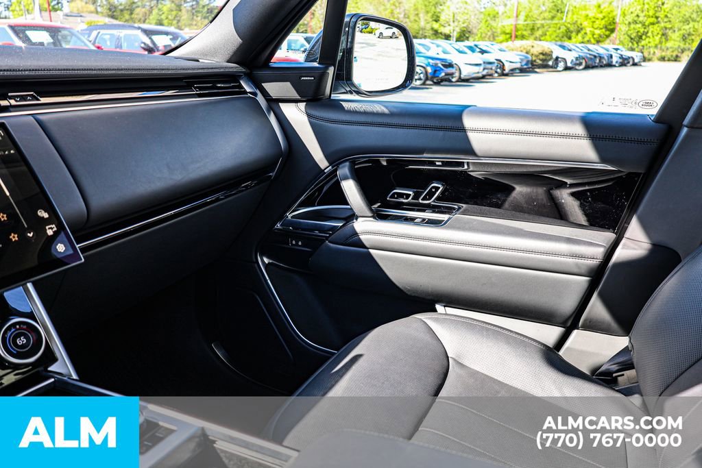 2023 Land Rover Range Rover SE