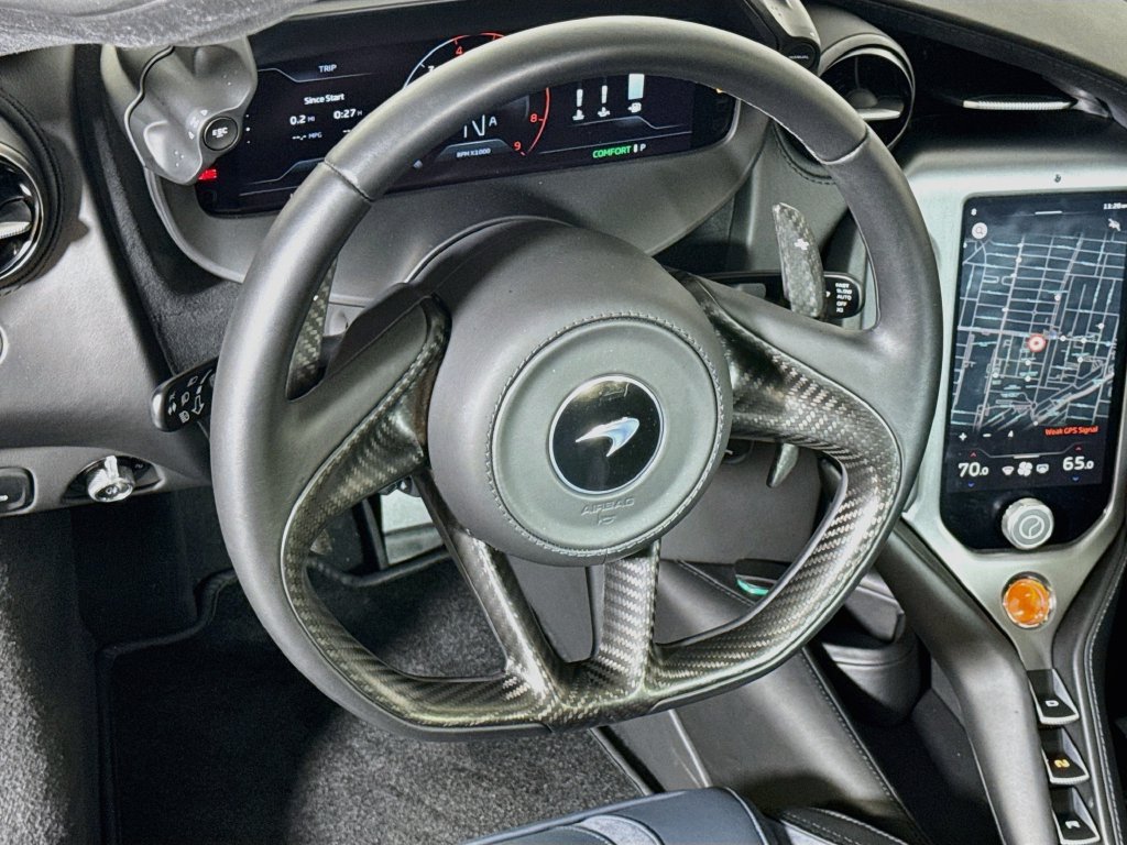Used 2025 McLaren 750S photo 10