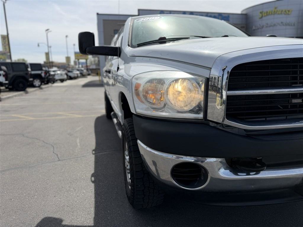 2009 Dodge Ram 2500 Truck SXT