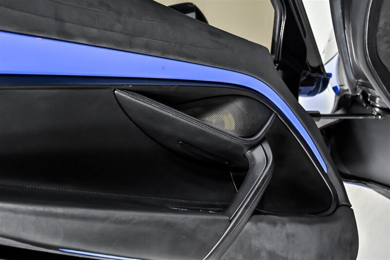 Used 2018 McLaren 720S Luxury photo 21
