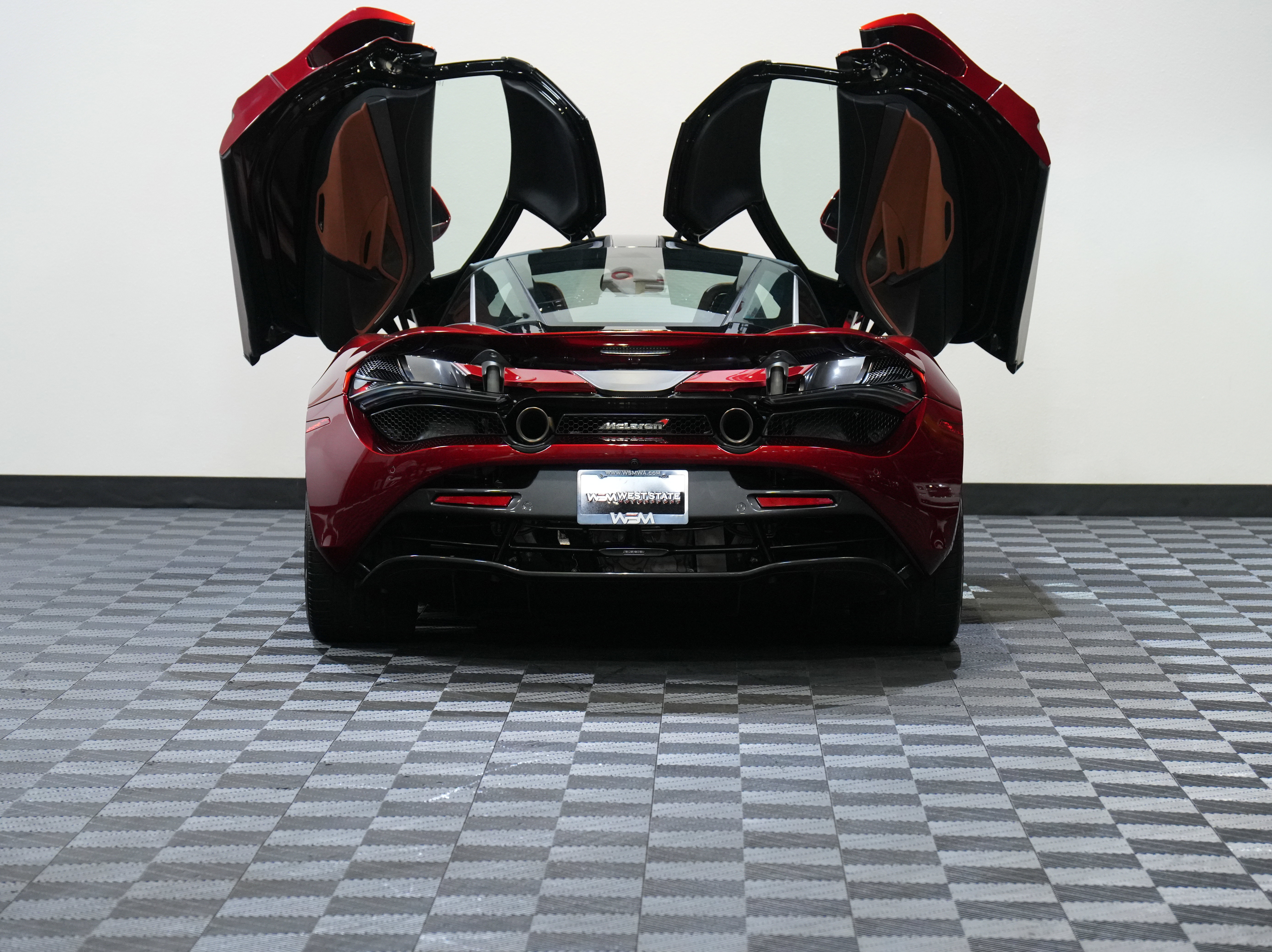 Used 2018 McLaren 720S photo 26