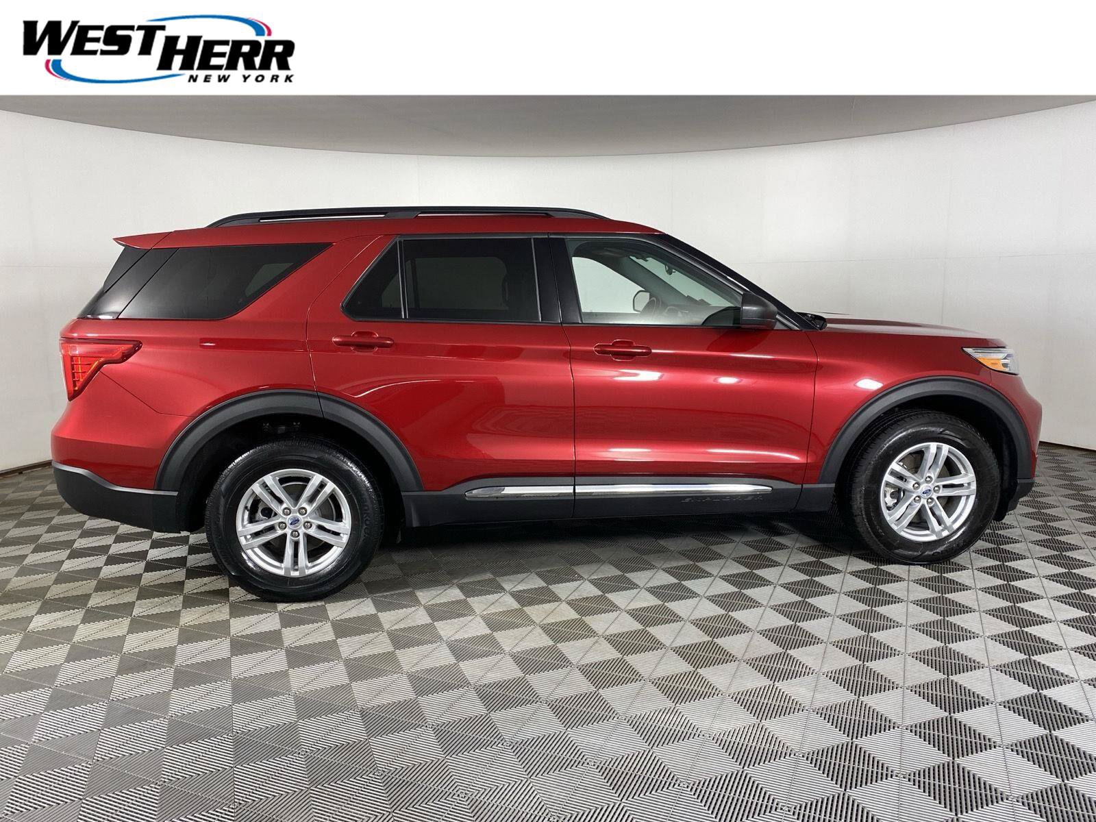 Used 2023 Ford Explorer XLT