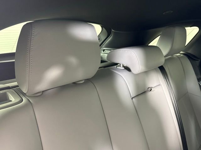 2026 Land Rover Range Rover Velar Dynamic SE