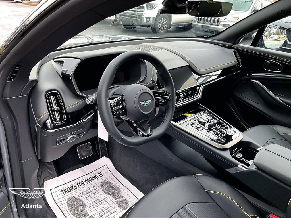 2026 Aston Martin DBX 707