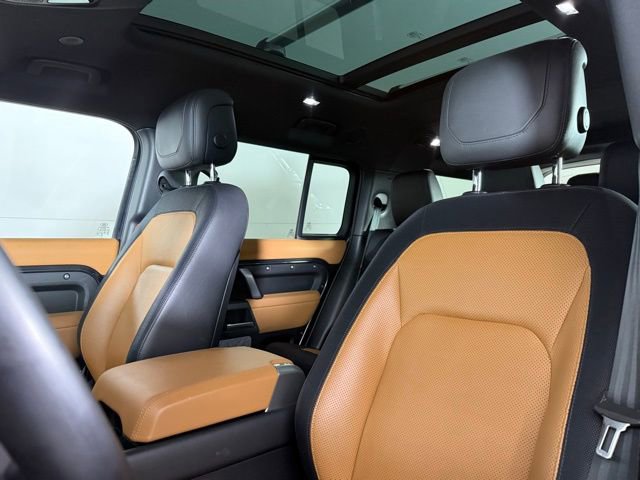 2024 Land Rover Defender 130 X-Dynamic SE