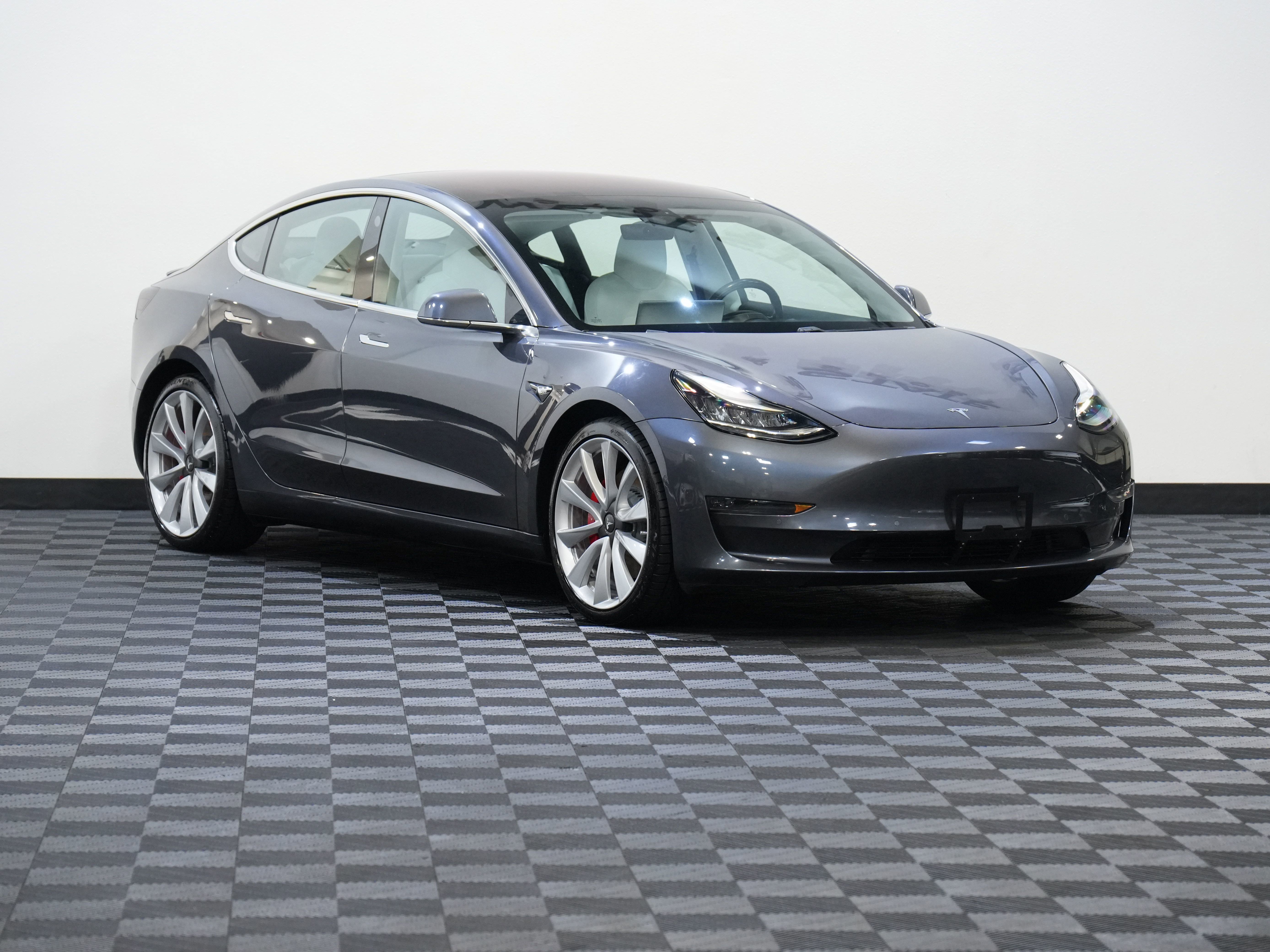 2019 Tesla Model 3 Performance