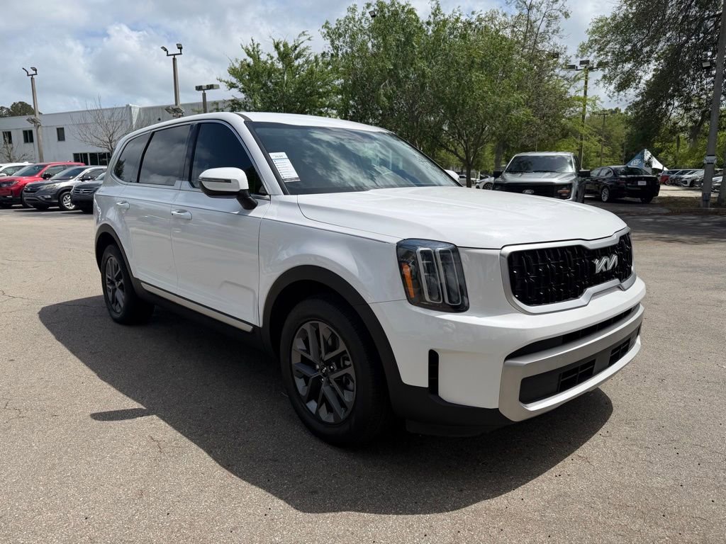 Used 2024 Kia Telluride LX