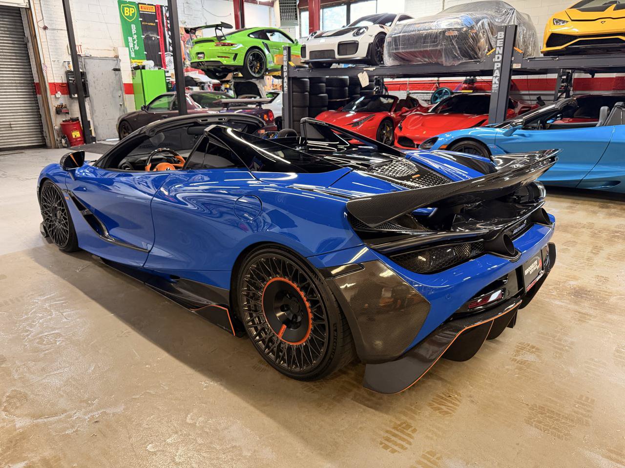 Used 2022 McLaren 720S Performance photo 7
