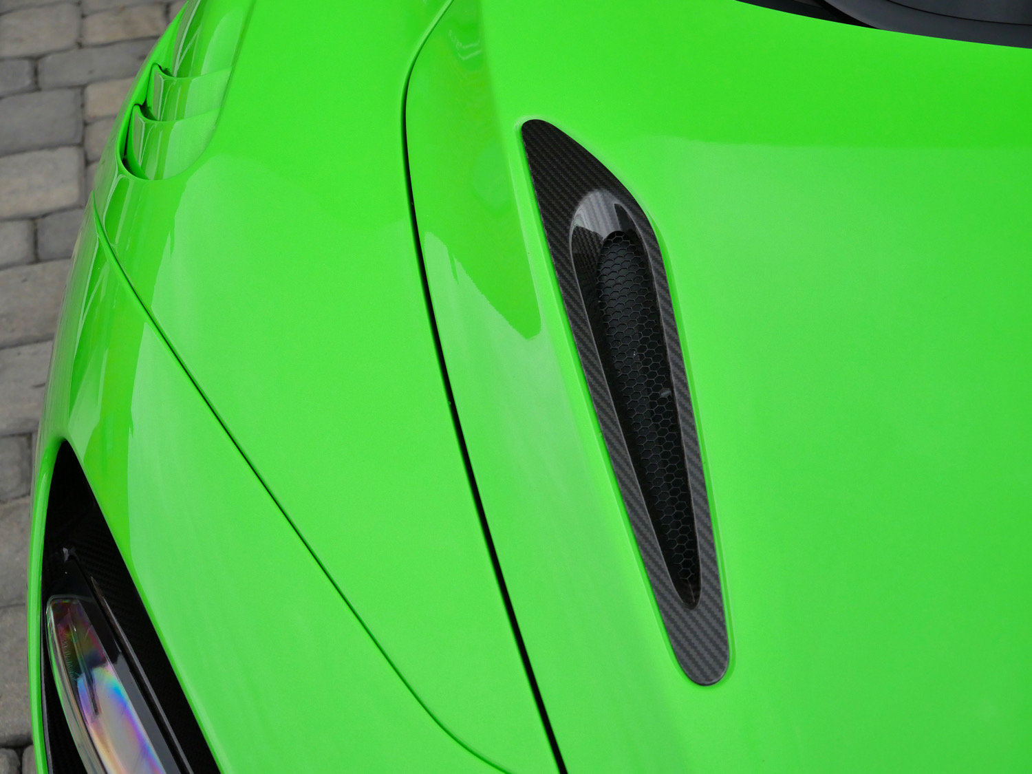 Used 2024 McLaren 750S Spider photo 16