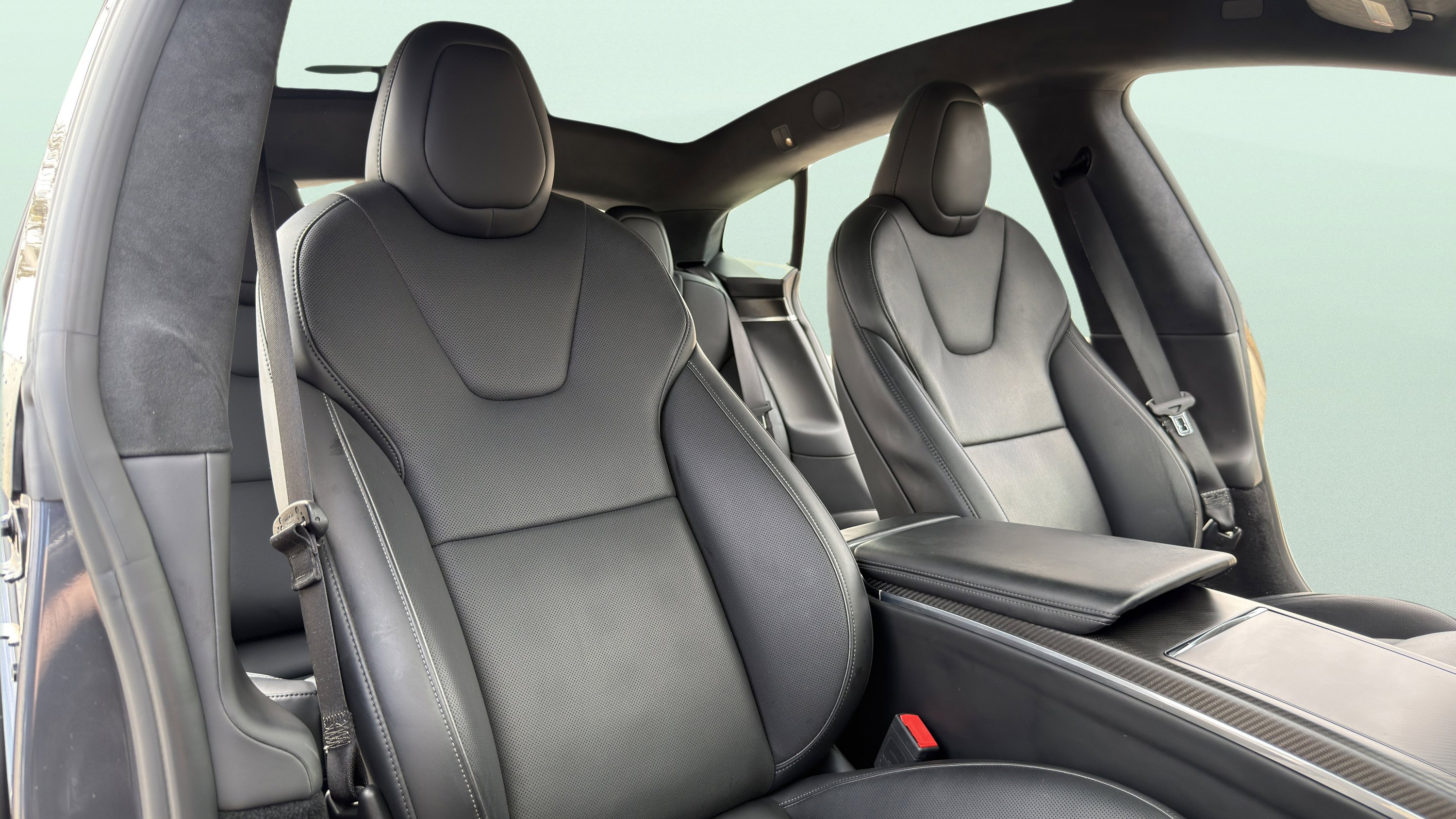 2022 Tesla Model S Plaid