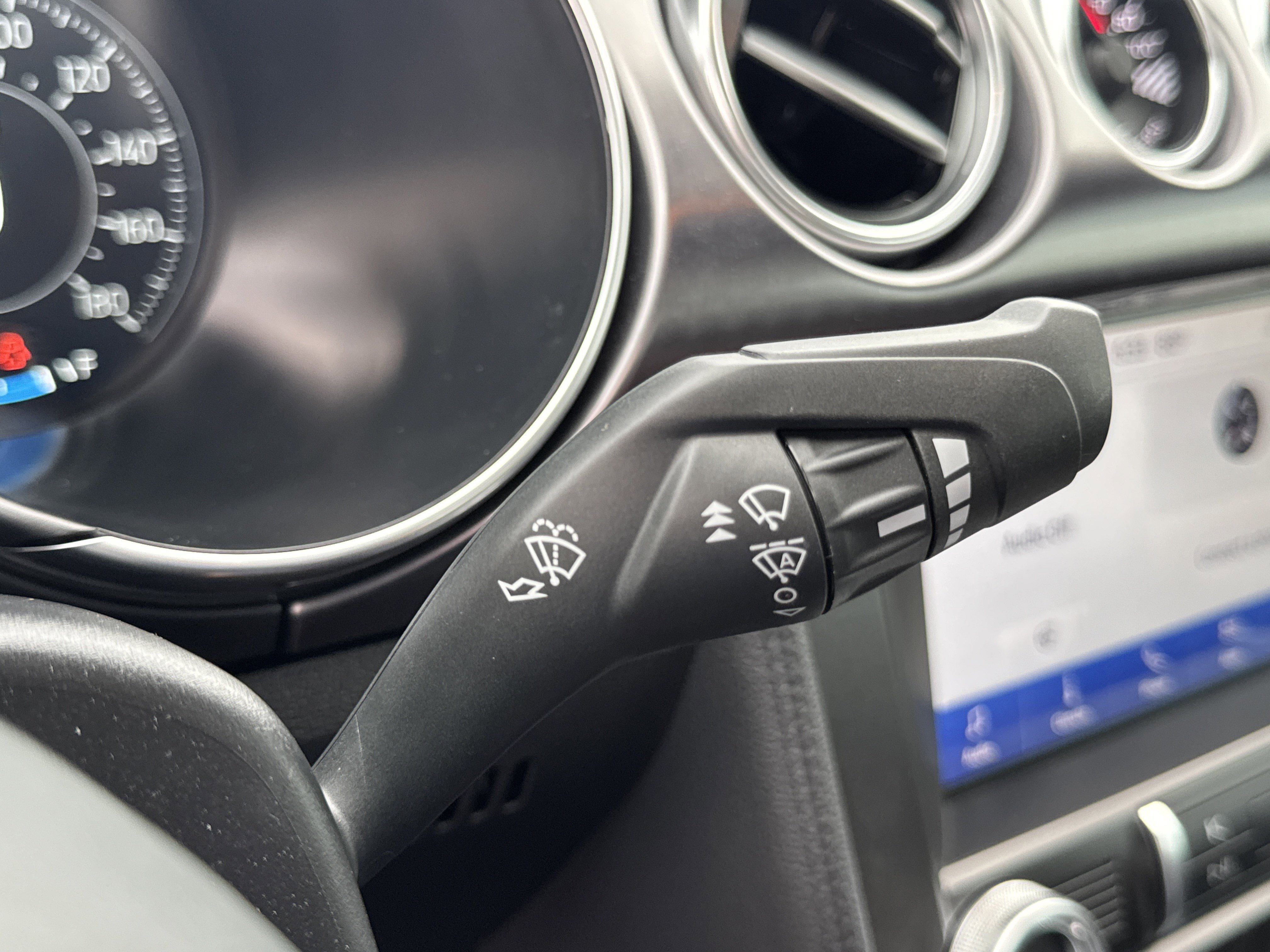 2022 Ford Mustang Mach 1