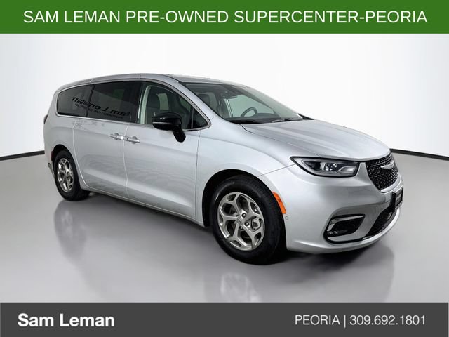 Used 2024 Chrysler Pacifica Limited w/ Trailer Tow Group