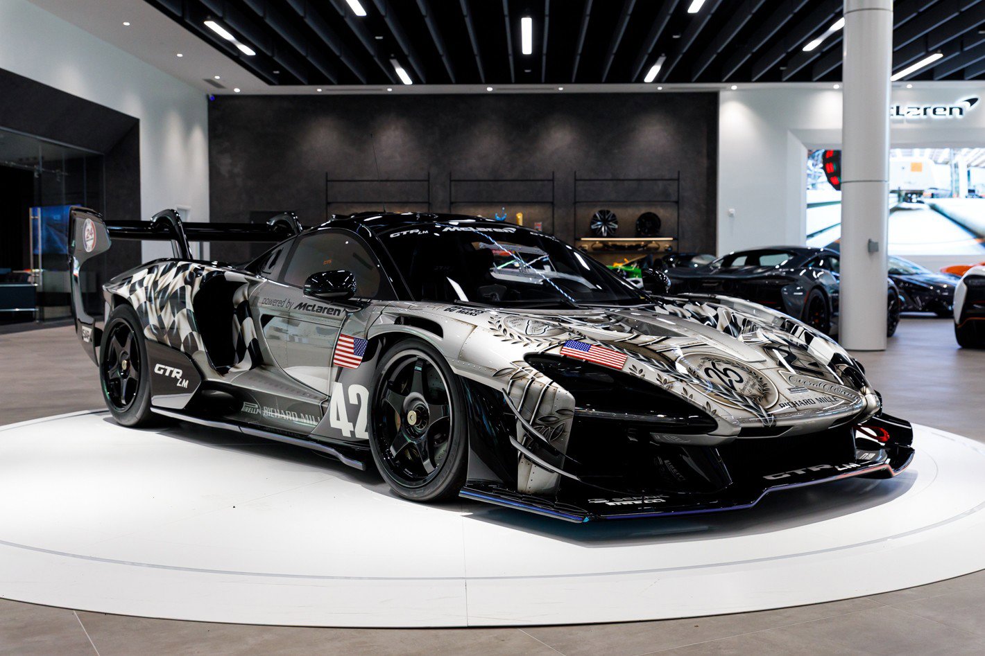 Used 2020 McLaren Senna photo 67