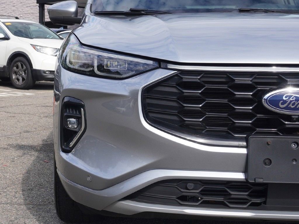 2023 Ford Escape ST-Line Elite