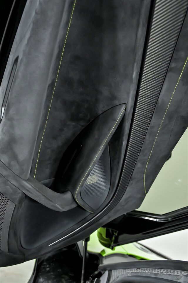 Used 2021 McLaren 765LT photo 20