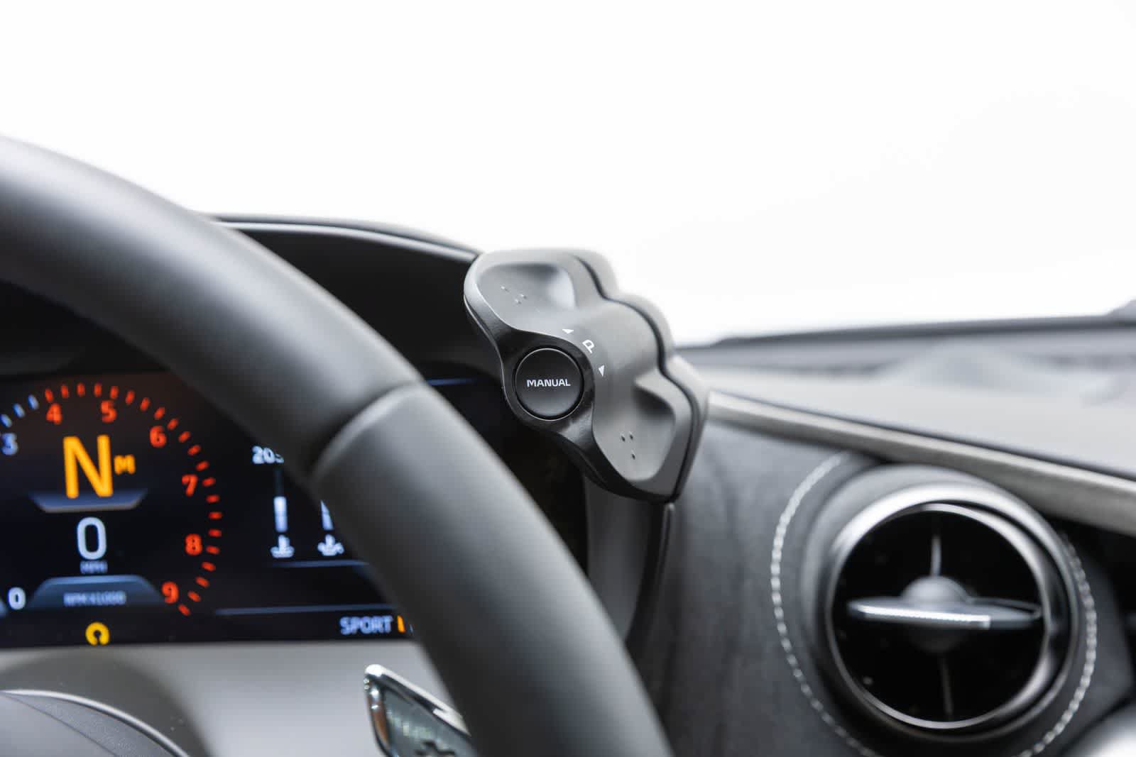 New 2027 McLaren 750S photo 34