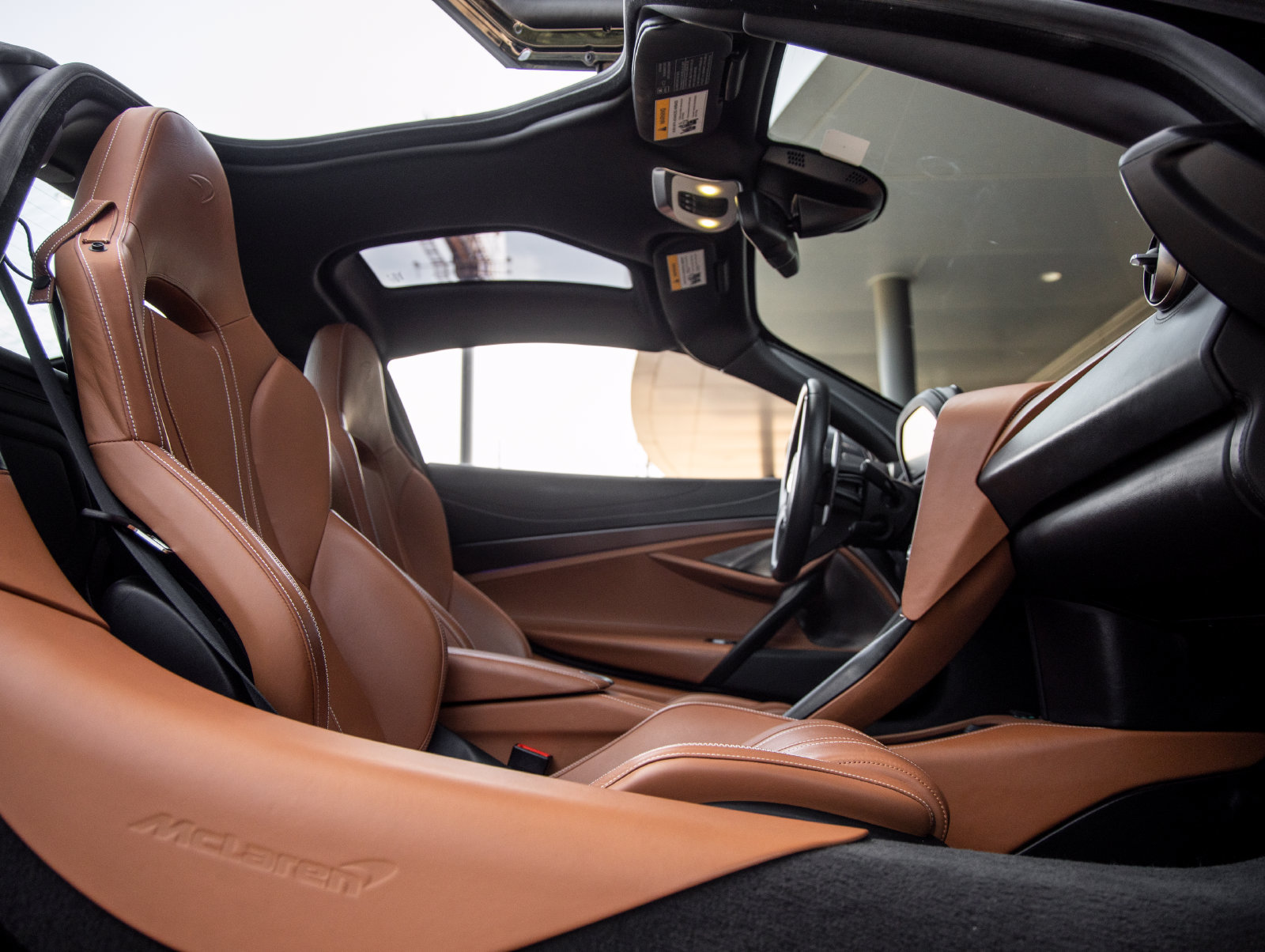 Used 2018 McLaren 720S photo 39