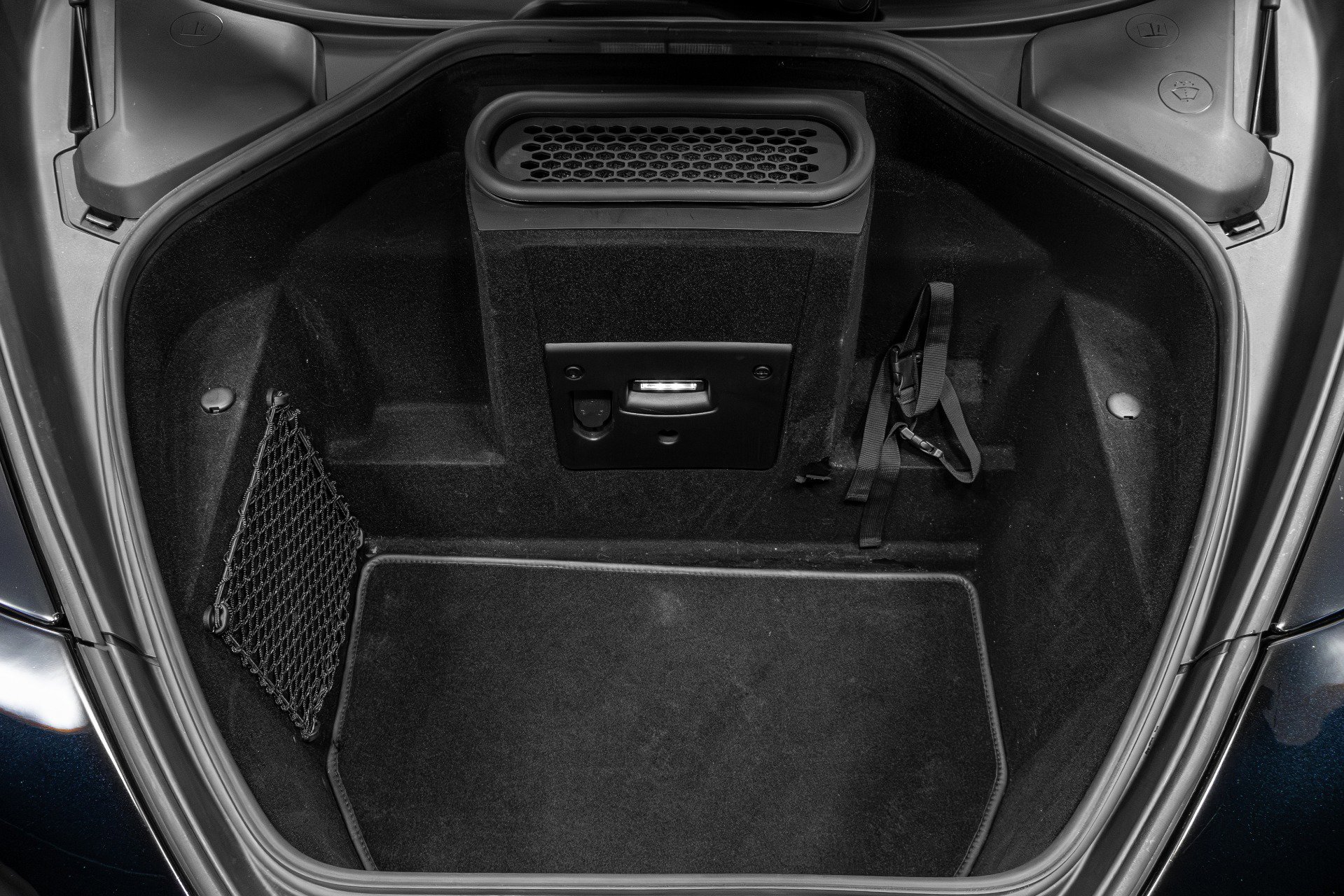 Used 2019 McLaren 720S Luxury photo 35