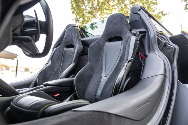Used 2021 McLaren 720S Performance photo 35