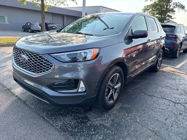 Used 2023 Ford Edge SEL w/ Convenience Package
