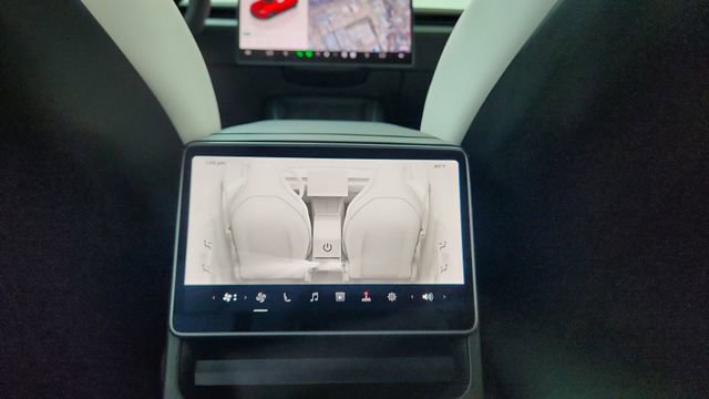 2026 Tesla Model Y Performance