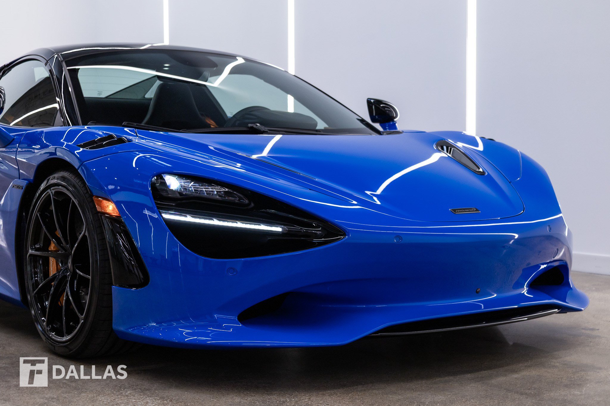 Used 2027 McLaren 750S Spider photo 17
