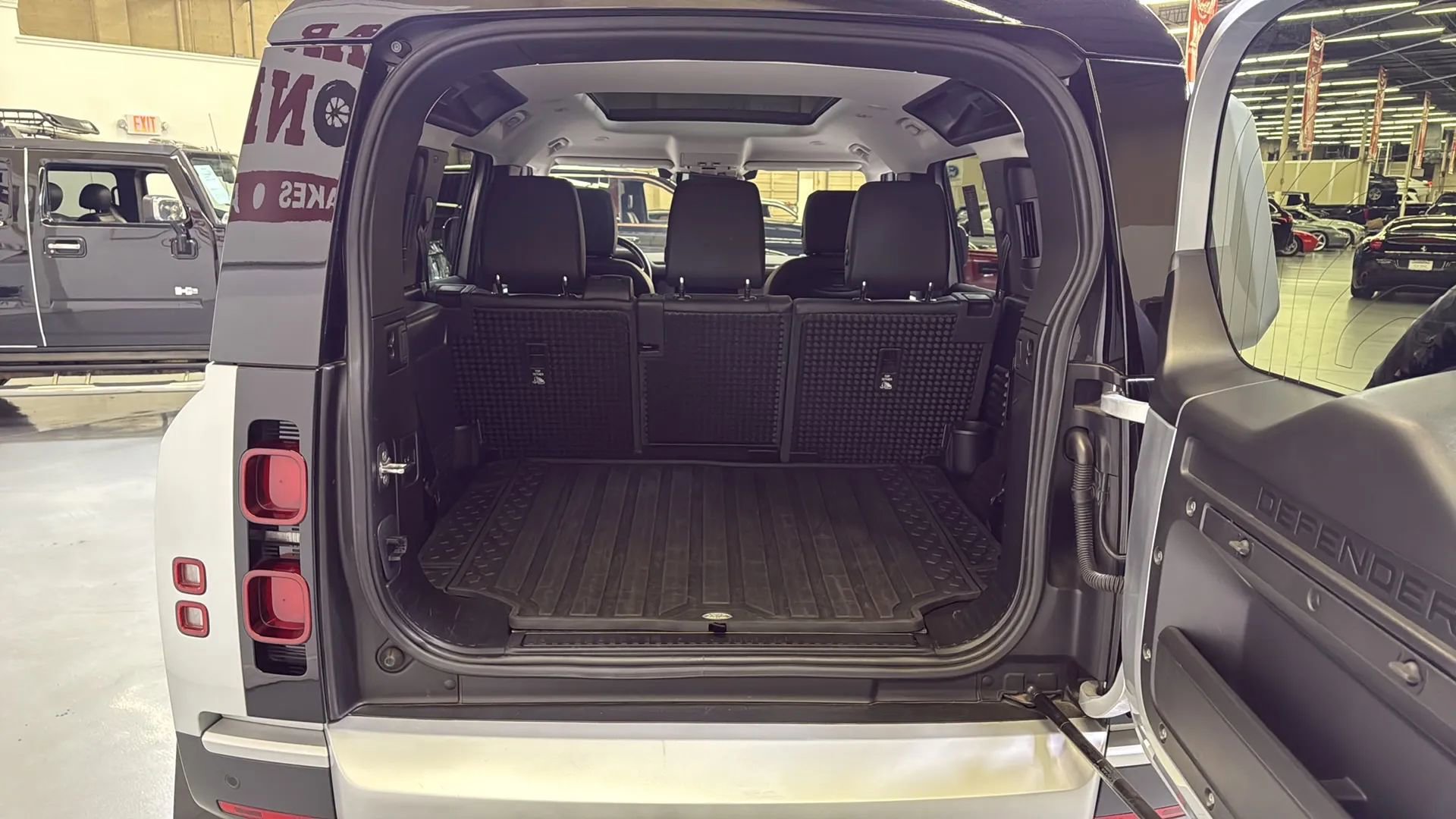 2020 Land Rover Defender 110 First Edition