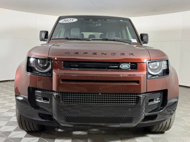 2025 Land Rover Defender 130 X-Dynamic SE