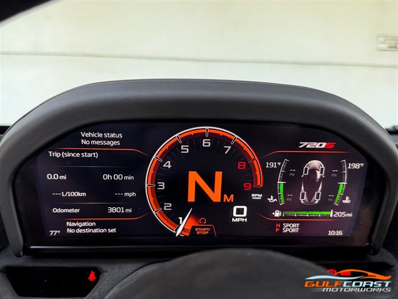 Used 2021 McLaren 720S Performance photo 16