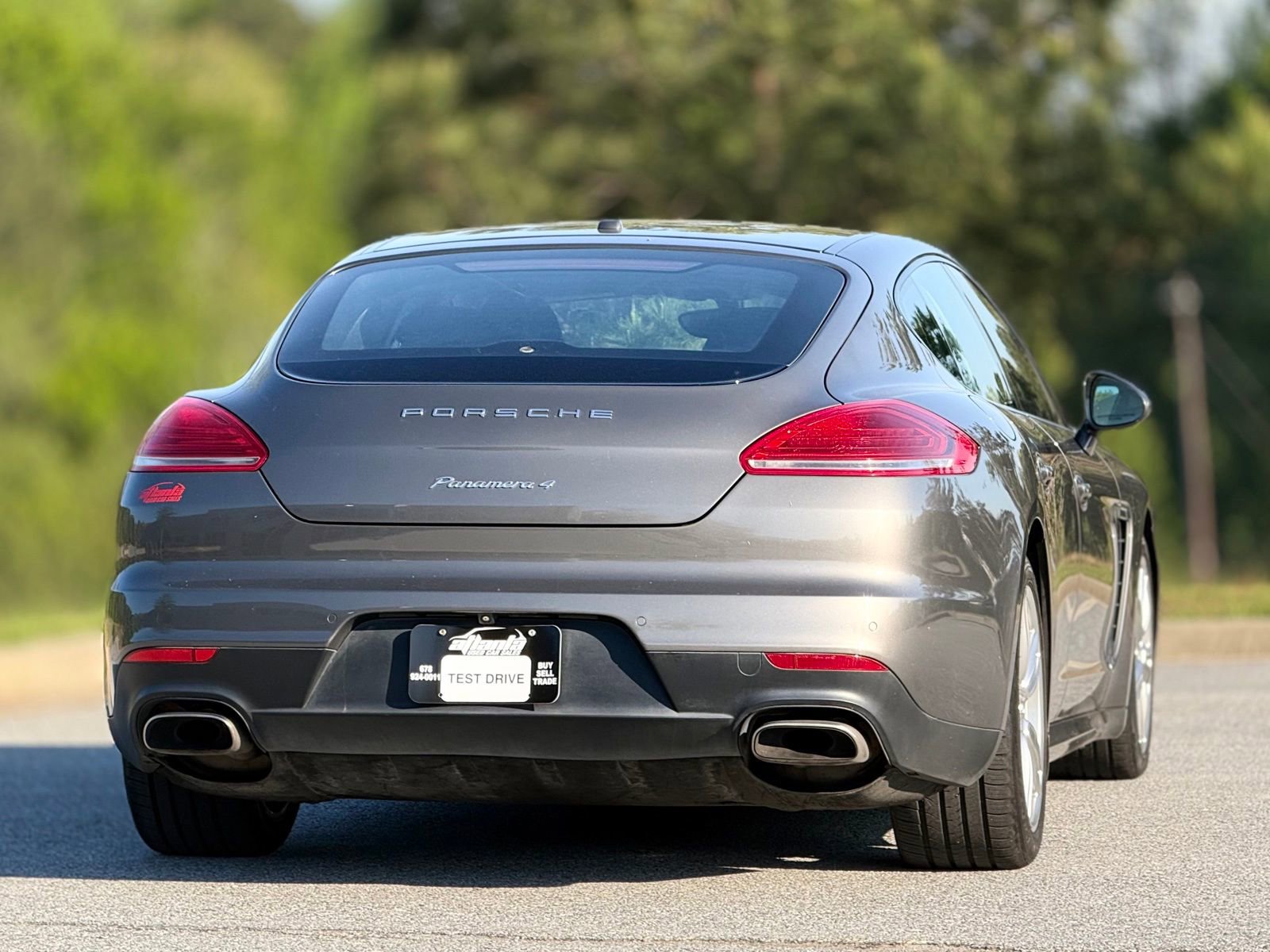 2015 Porsche Panamera 4