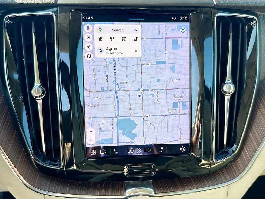 2022 Volvo Xc60 B5 Momentum