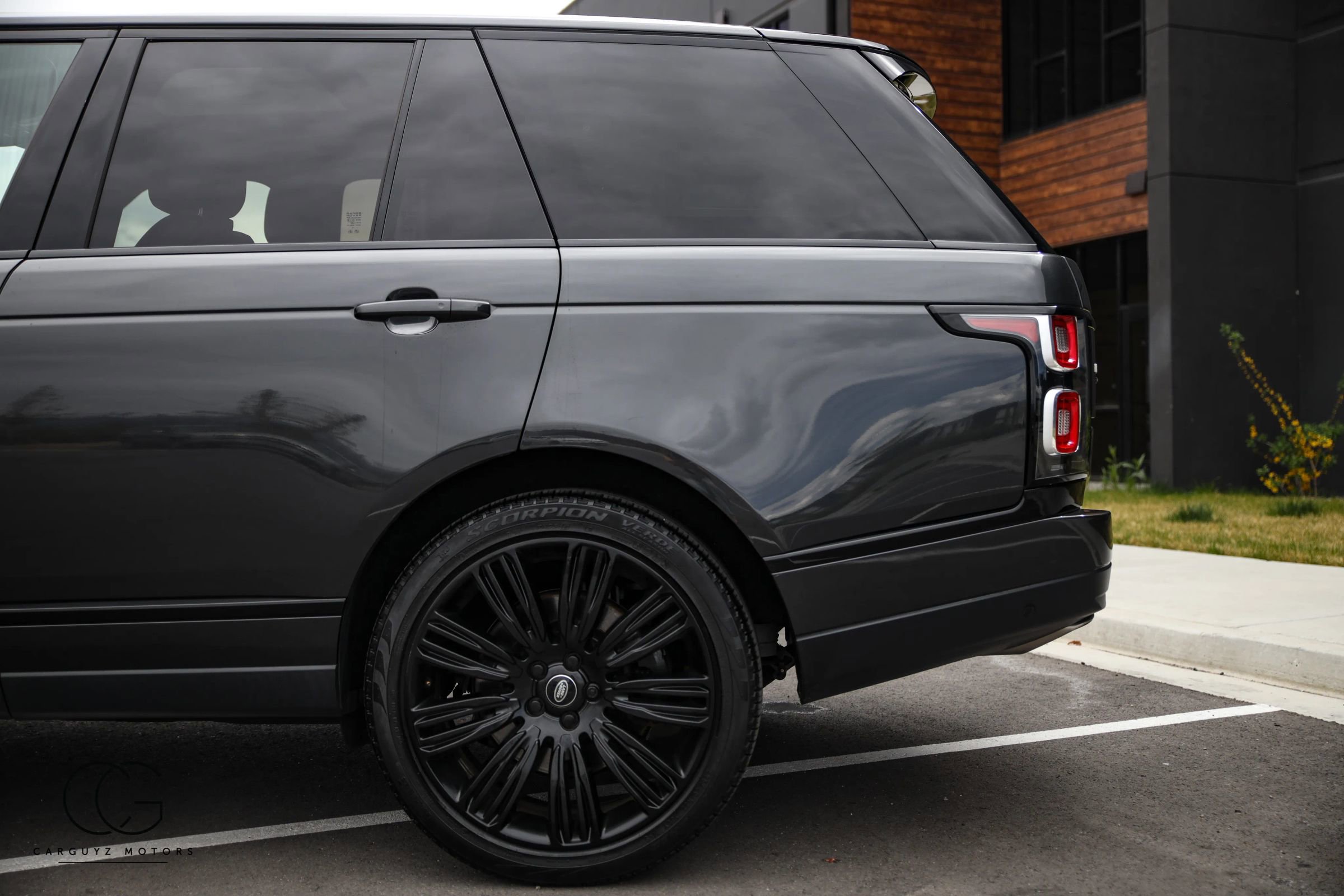 2022 Land Rover Range Rover P525 Westminster Edition