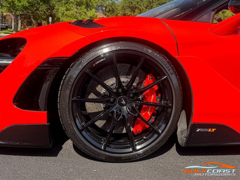 Used 2021 McLaren 765LT photo 37