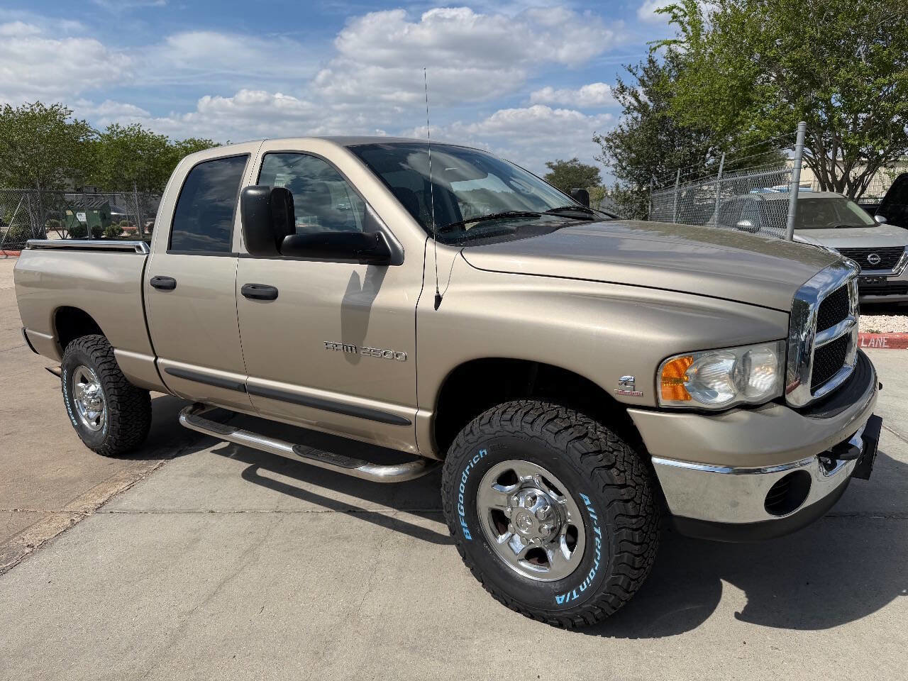 Used 2004 Dodge Ram 2500 Truck SLT w/ Trailer Tow Group