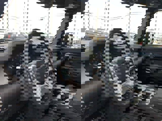 2025 Land Rover Defender 110 S