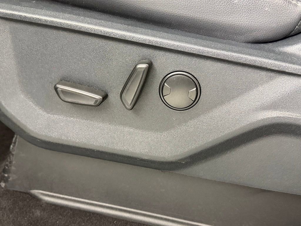 2025 Ford F150 Lariat