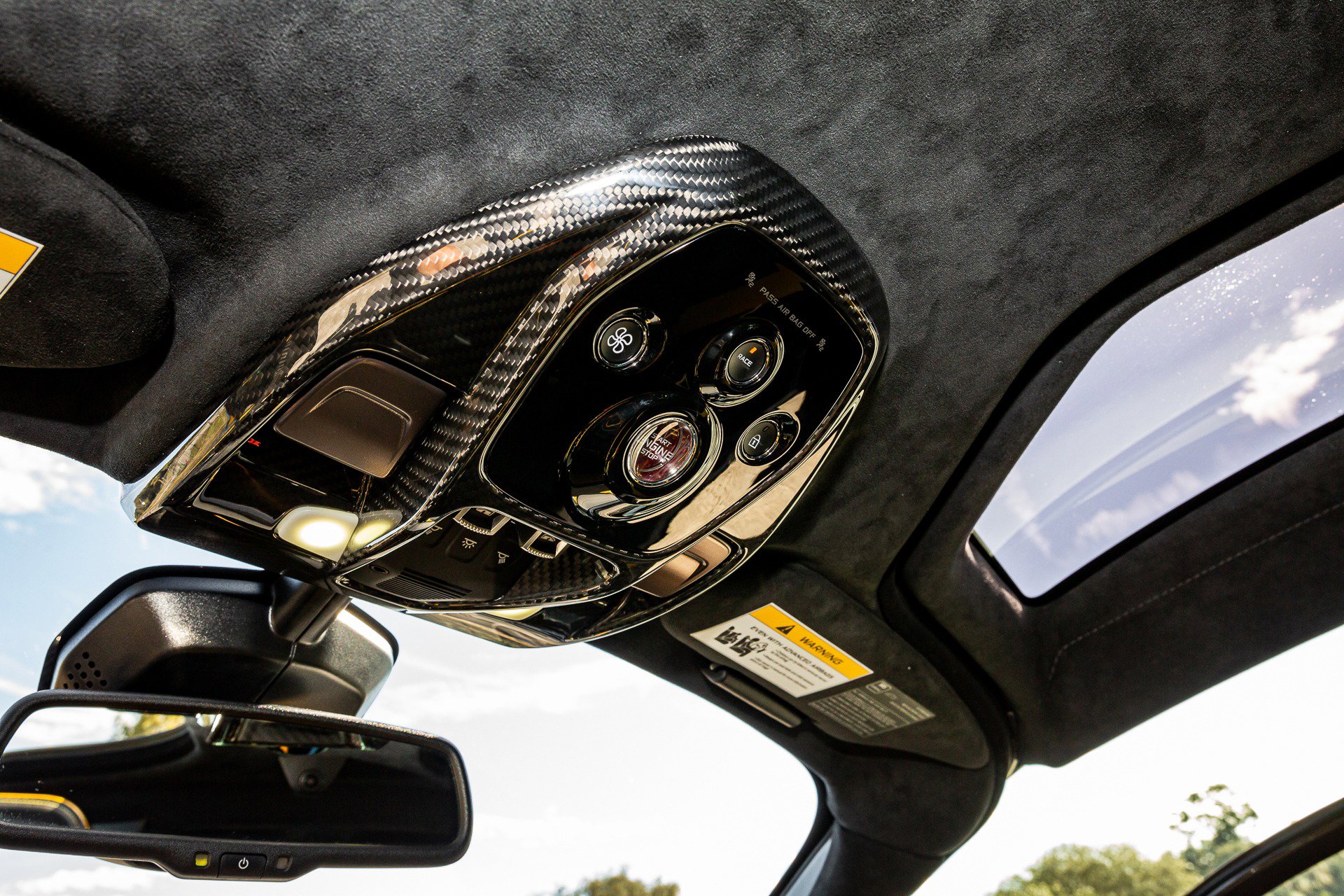 Used 2019 McLaren Senna photo 60