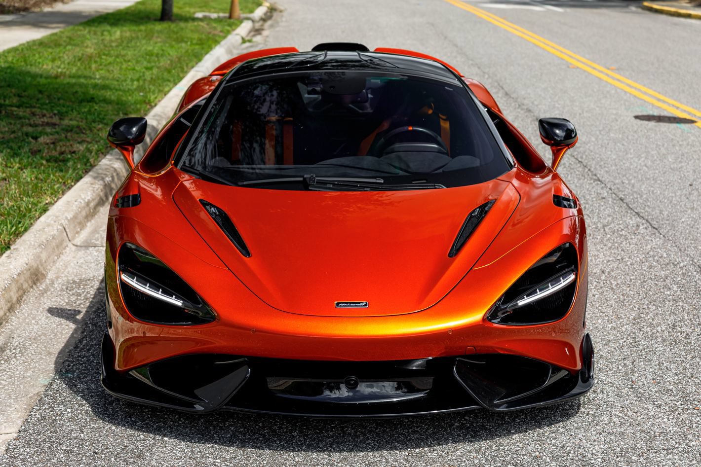 Used 2021 McLaren 765LT photo 23