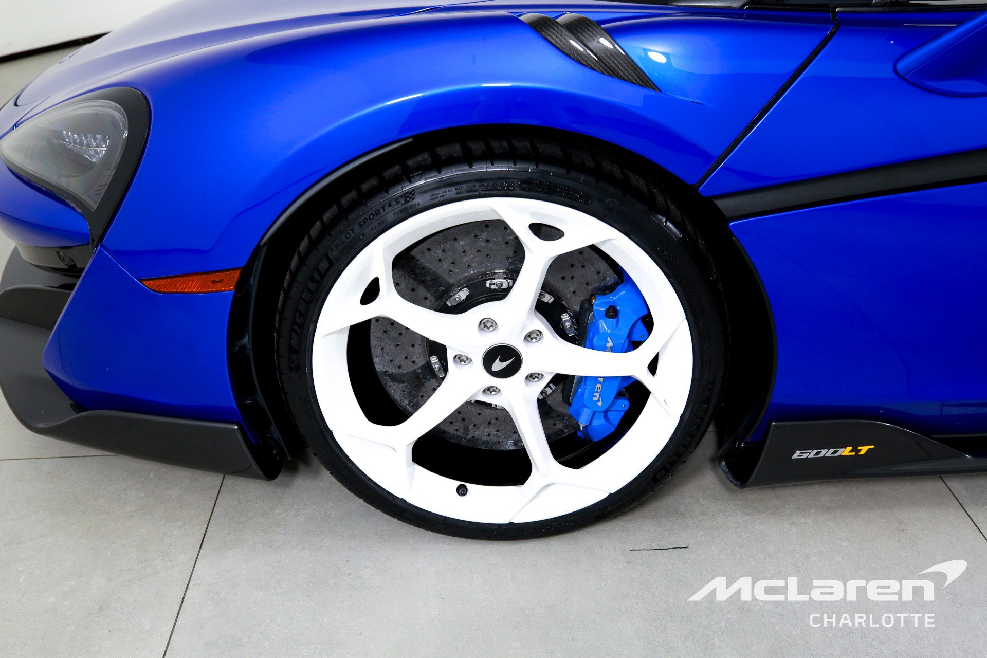 Used 2020 McLaren 600LT Spider photo 24