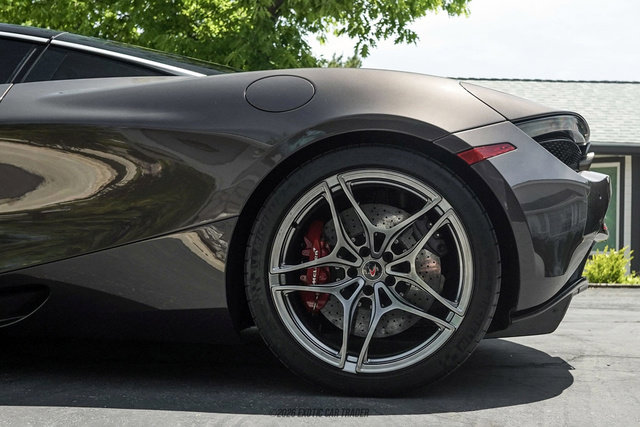 Used 2018 McLaren 720S Luxury photo 5