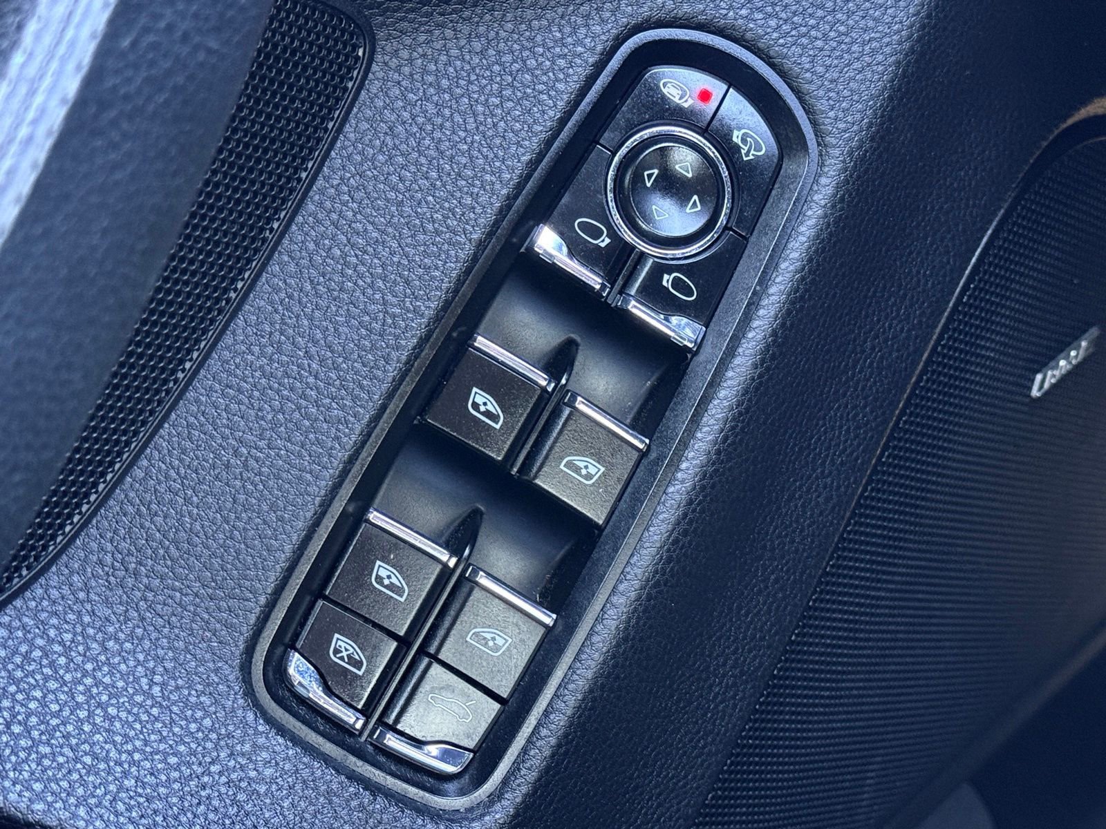 2015 Porsche Panamera 4