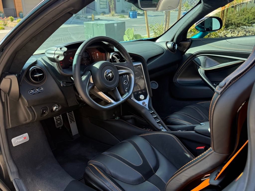 Used 2024 McLaren 750S Spider photo 23
