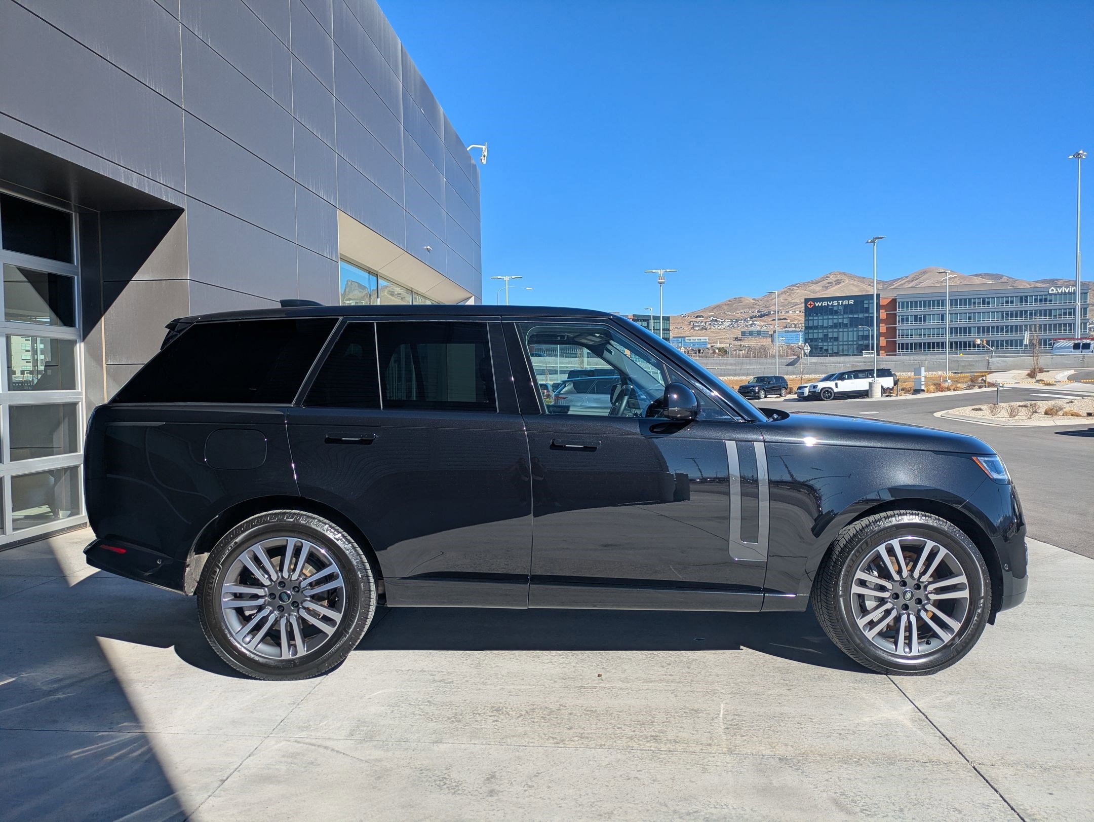 2024 Land Rover Range Rover SE