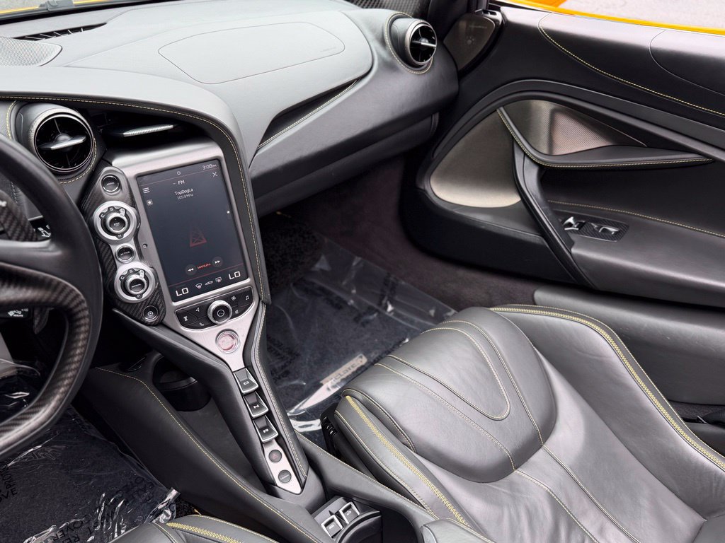 Used 2022 McLaren 720S Spider photo 46