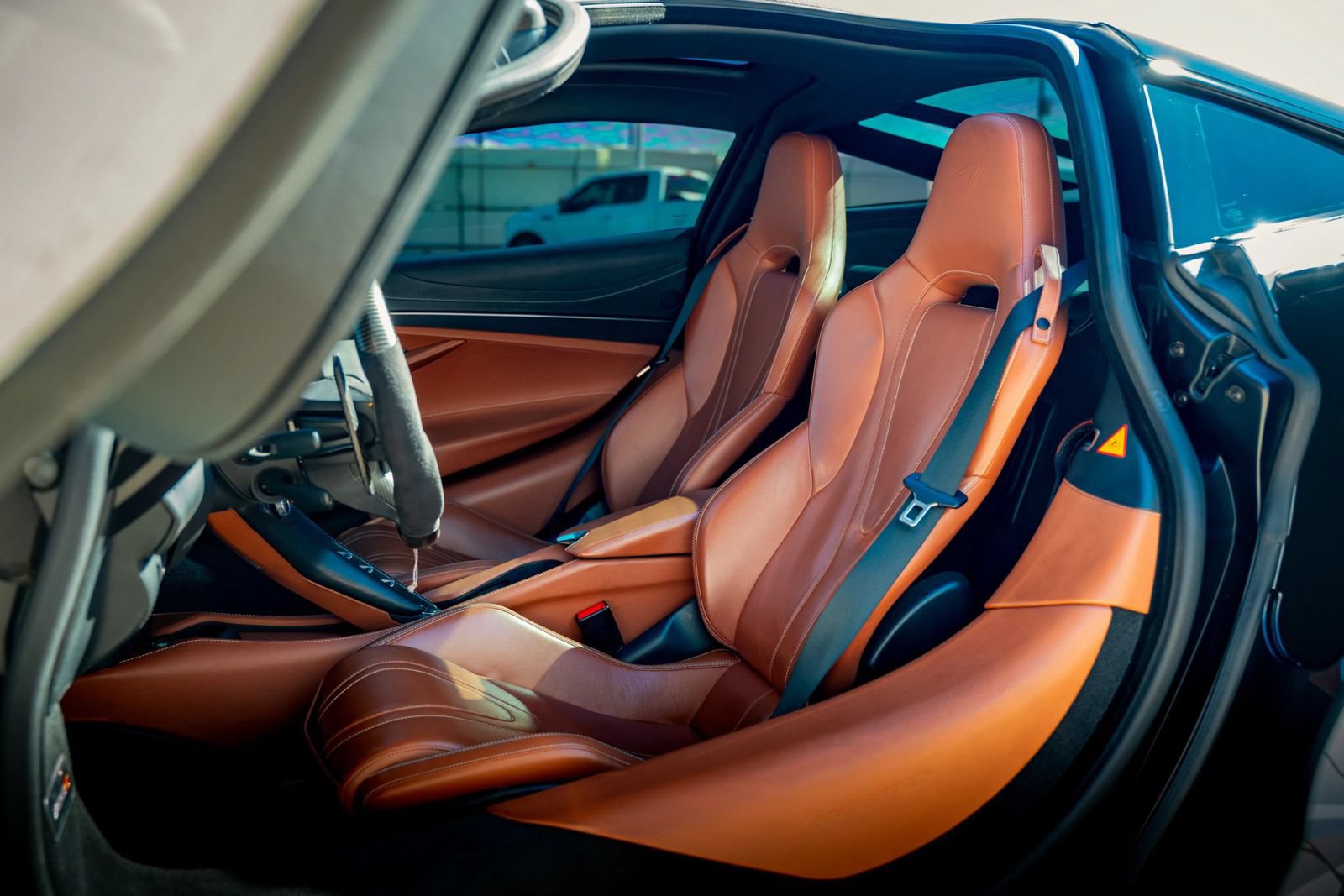 Used 2018 McLaren 720S photo 12