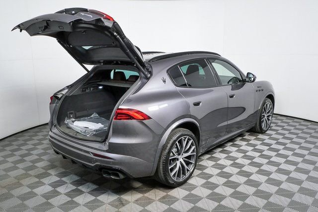 2026 Maserati Grecale Modena