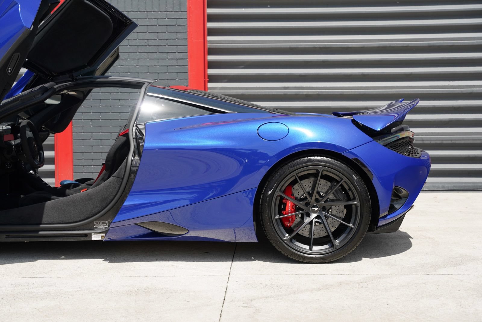 Used 2024 McLaren 750S photo 12