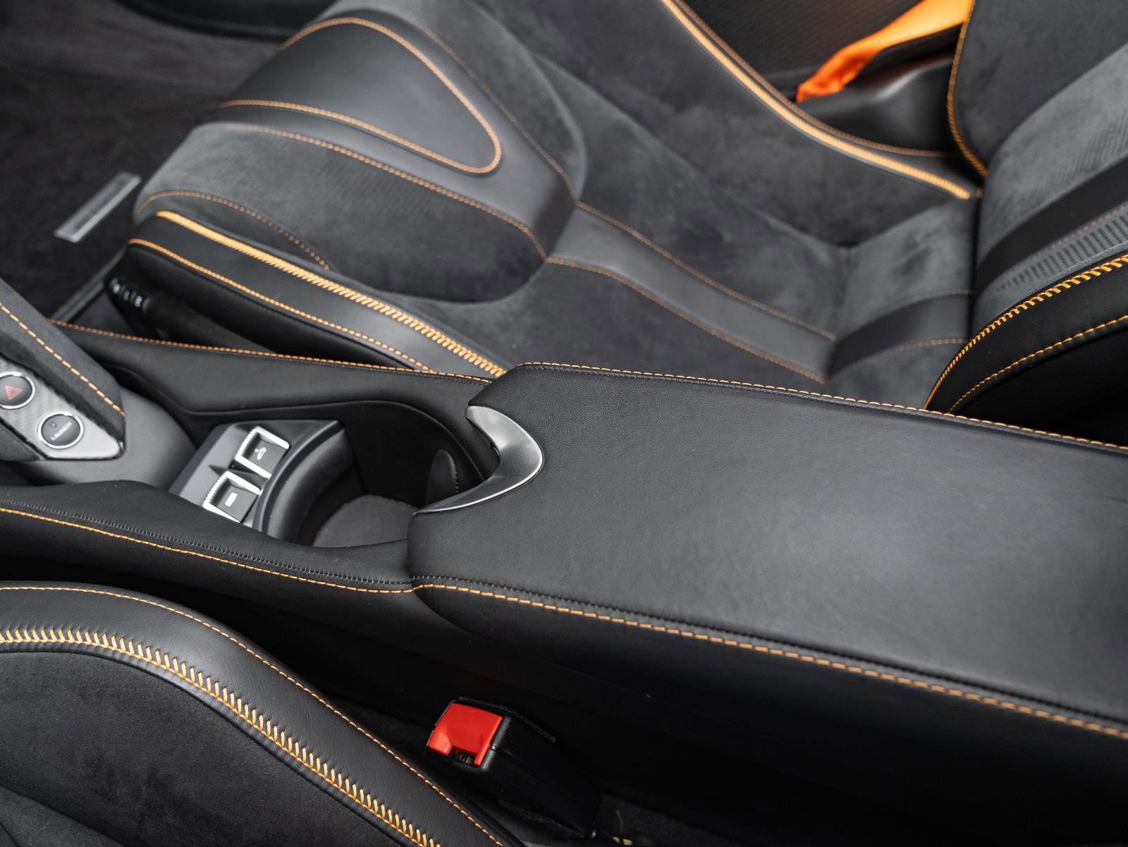 Used 2020 McLaren 720S Luxury photo 35