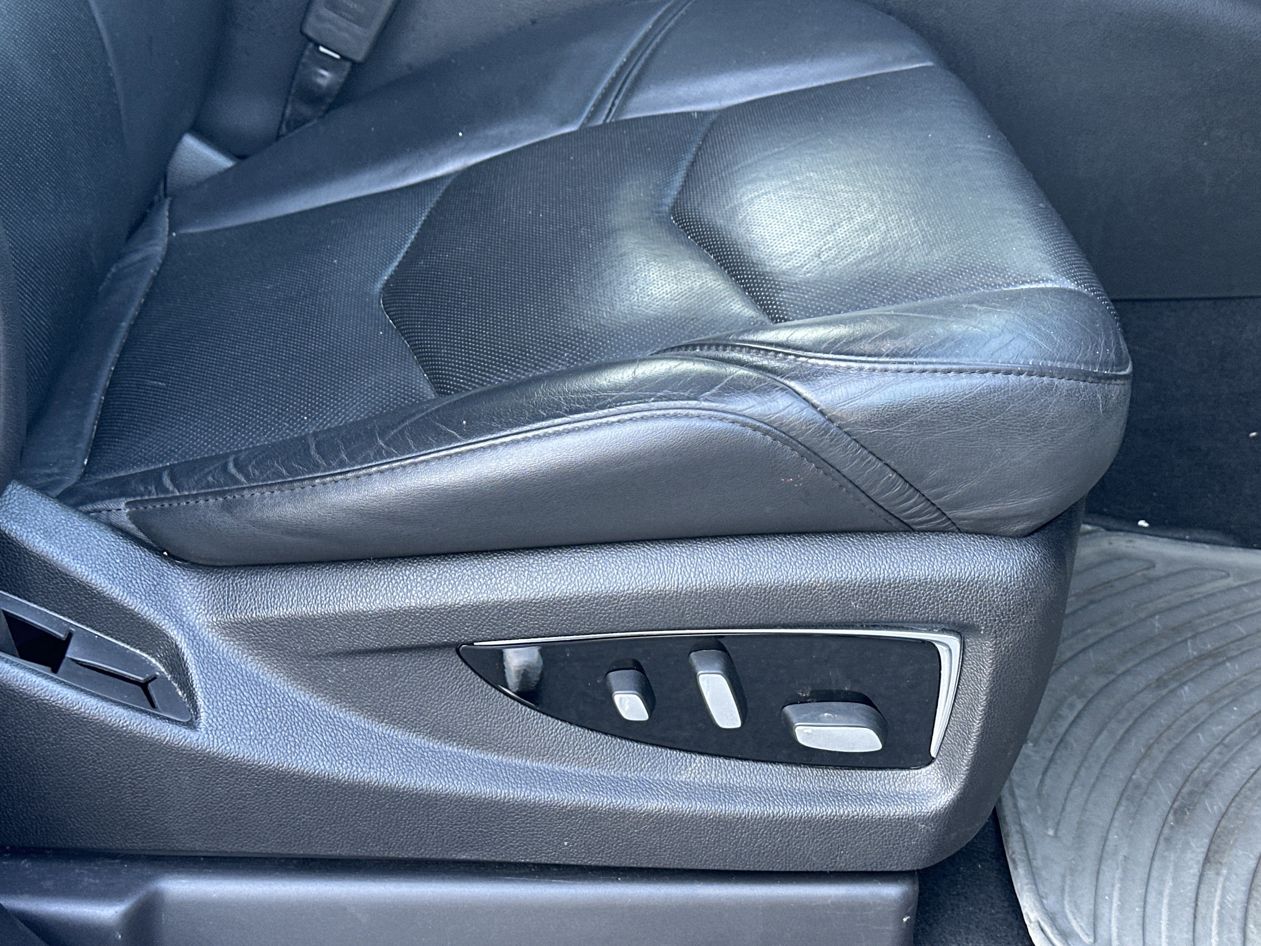 2017 Cadillac Escalade Luxury